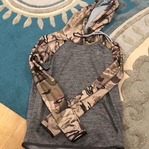 Camo and grey underarmour hoodie